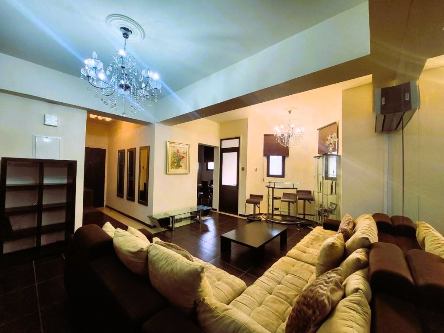 MRS ELENA LONGINOVA 4TH FL. A