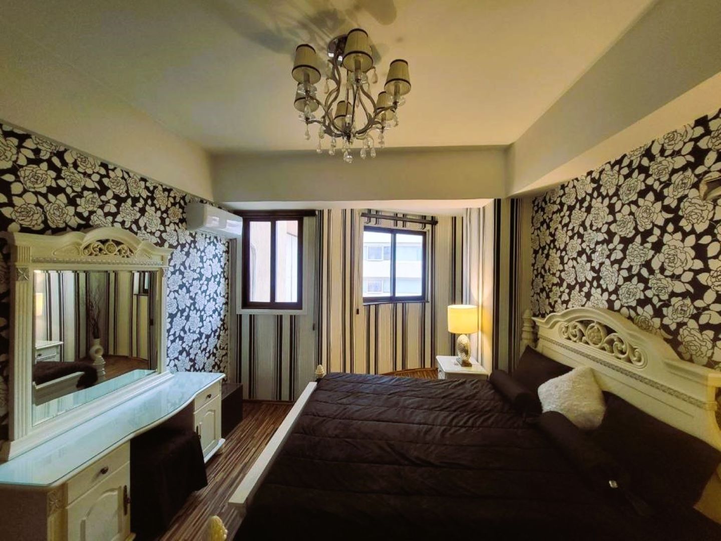 MRS ELENA LONGINOVA 4TH FL. E