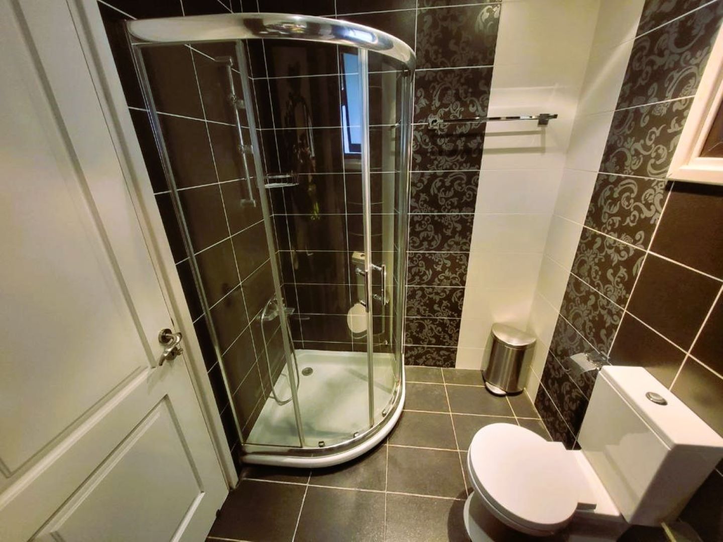 MRS ELENA LONGINOVA 4TH FL. J