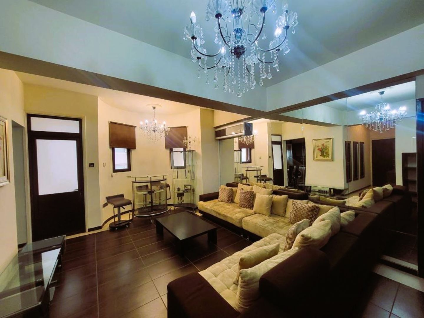 MRS ELENA LONGINOVA 4TH FL