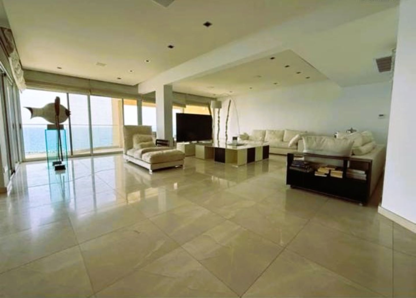 LIMASSOLO FLAT MR FILIPPIDES.1