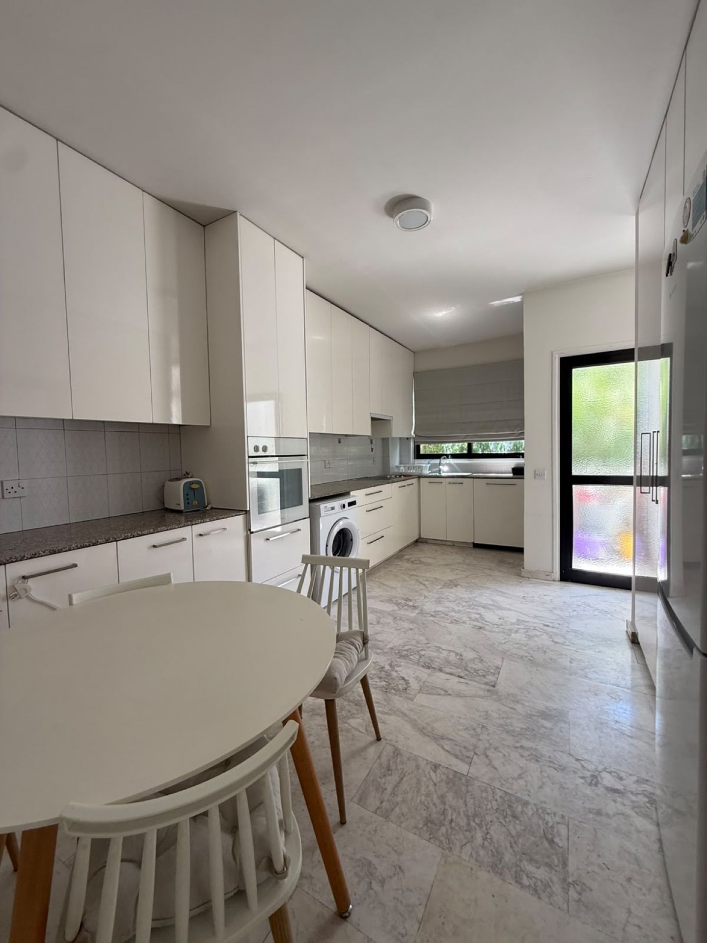Elegant three bedroom flat For Rent