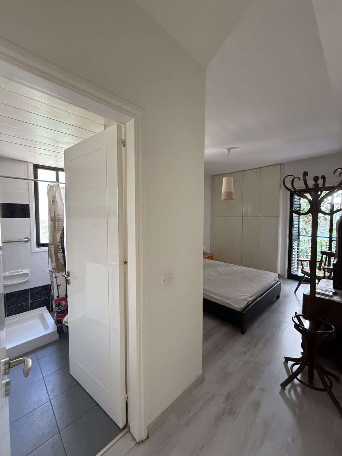 Elegant three bedroom flat For Rent