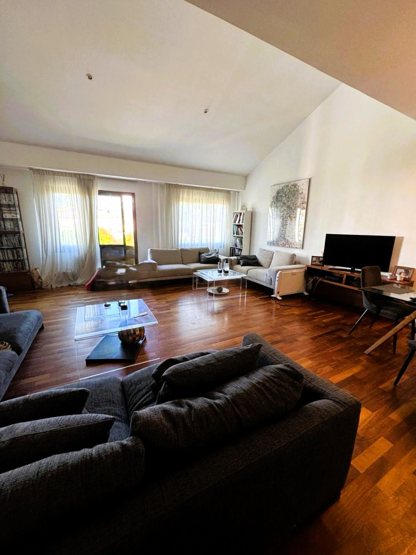 RIANA 3 Upper duplex apartment for Rent