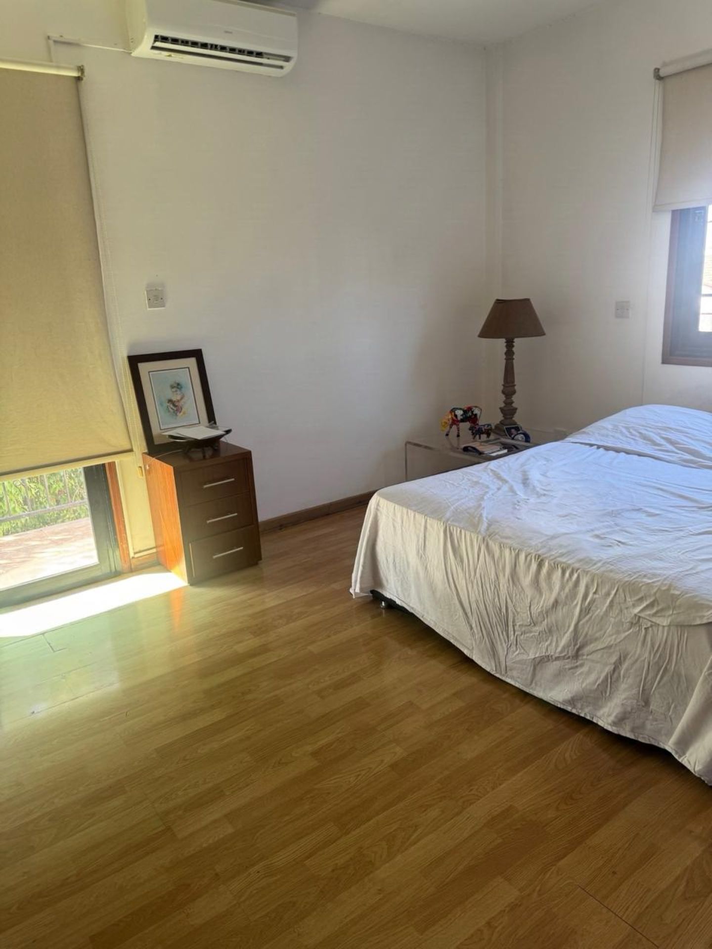 Upper duplex apartment for Rent