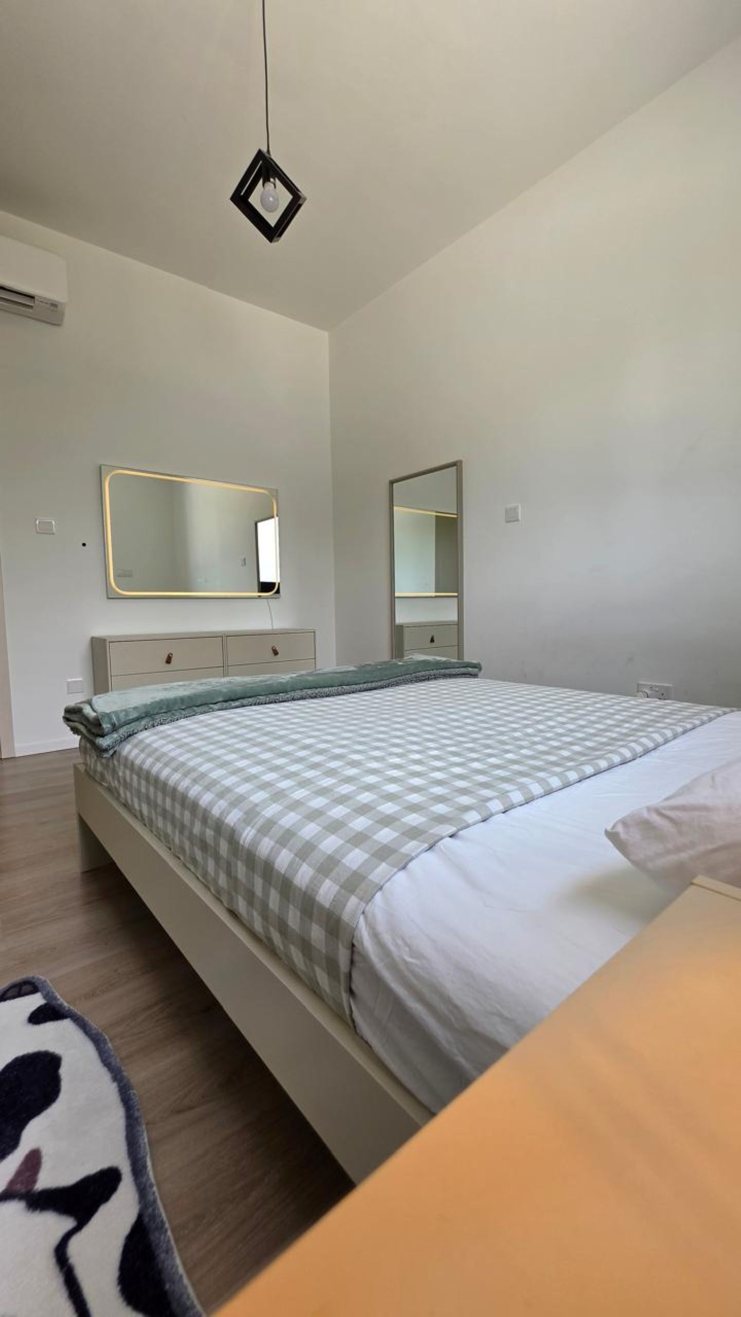 Modern smart house for Rent or Sale