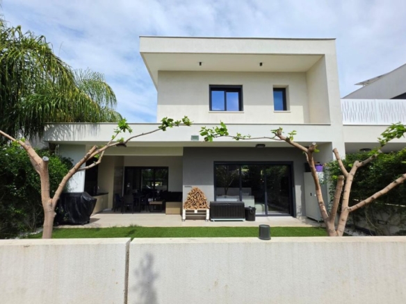 Modern smart house for Rent or Sale